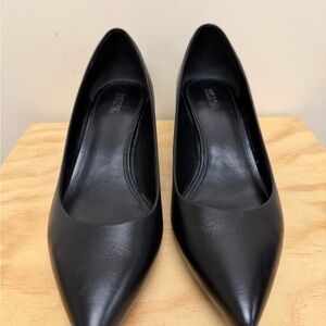 Michael Kors Porter Heels Classic Black with Gold Heel 9.5M